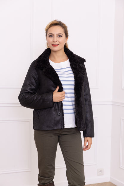 A058 - Manteau court réversible en fausse fourrure couleur Noir